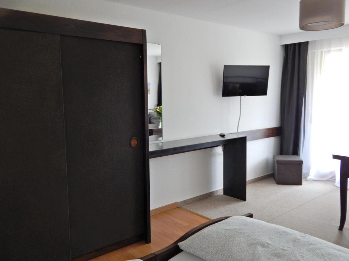 Free Apartment - Burgblick Бад Урах Екстериор снимка